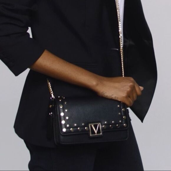 VICTORIA\'S SECRET
The Victoria Mini Shoulder Bag